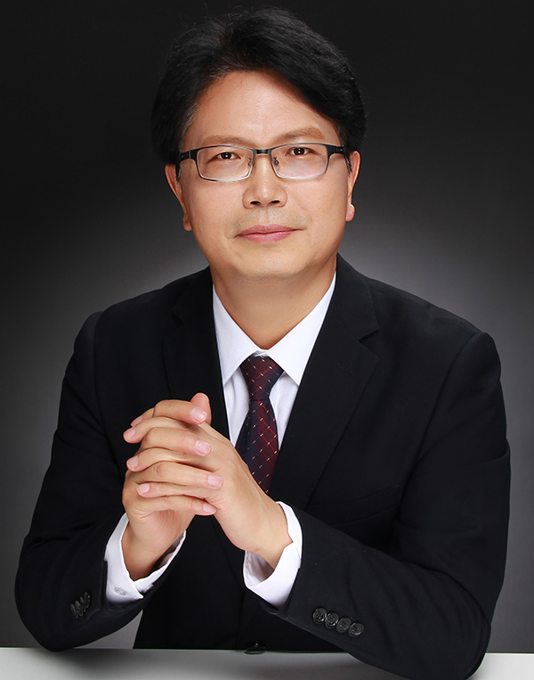 物理与天文学院陈黎明教授荣获2020年度中国物理学会饶毓泰物理奖-上海交通大学物理与天文学院
